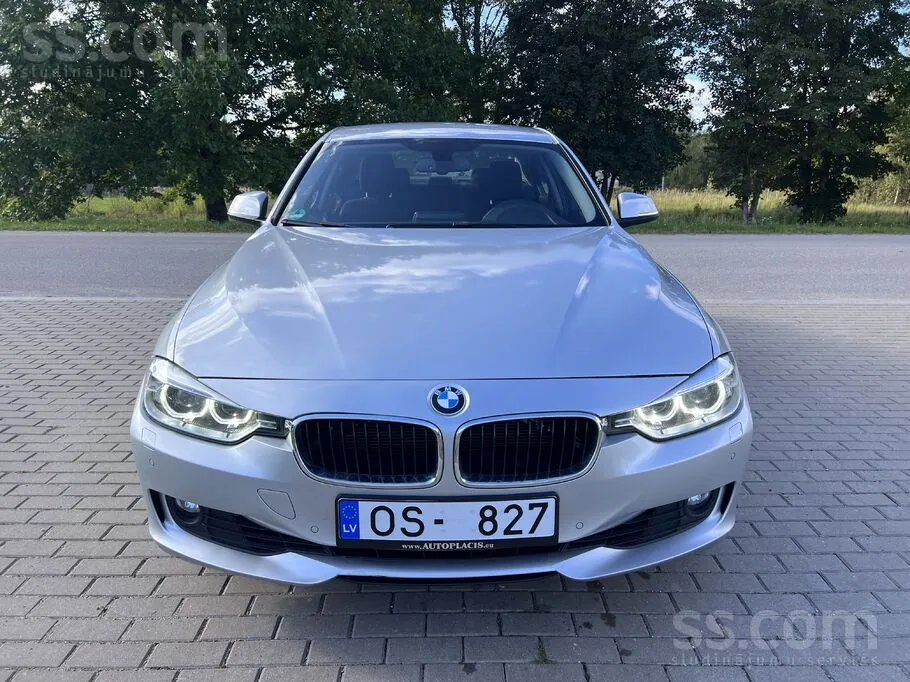 BMW F30 2012 photo 2
