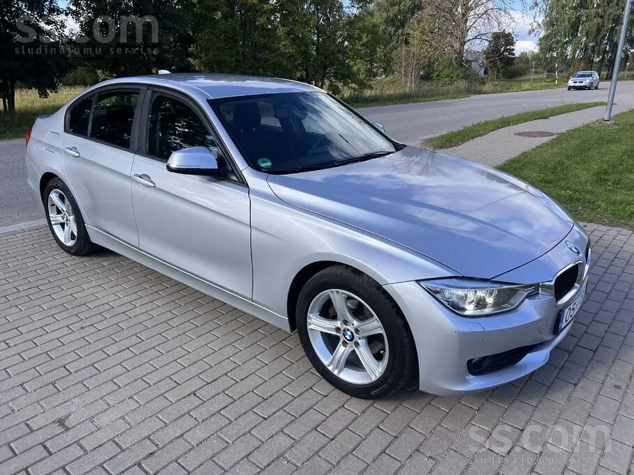BMW F30 2012 photo 3