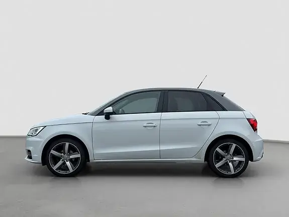 Audi A1 2016 photo 2