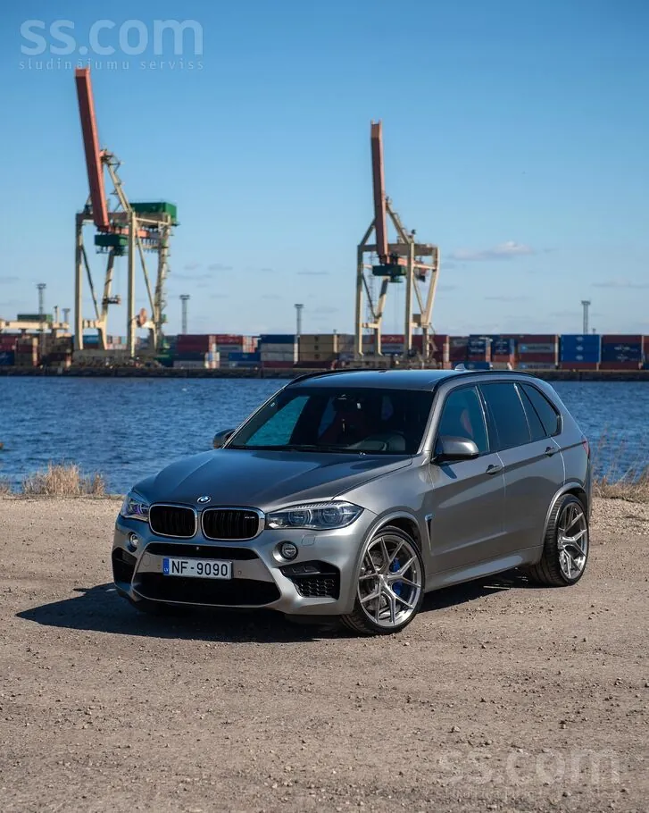 BMW X5M 2015 photo 2