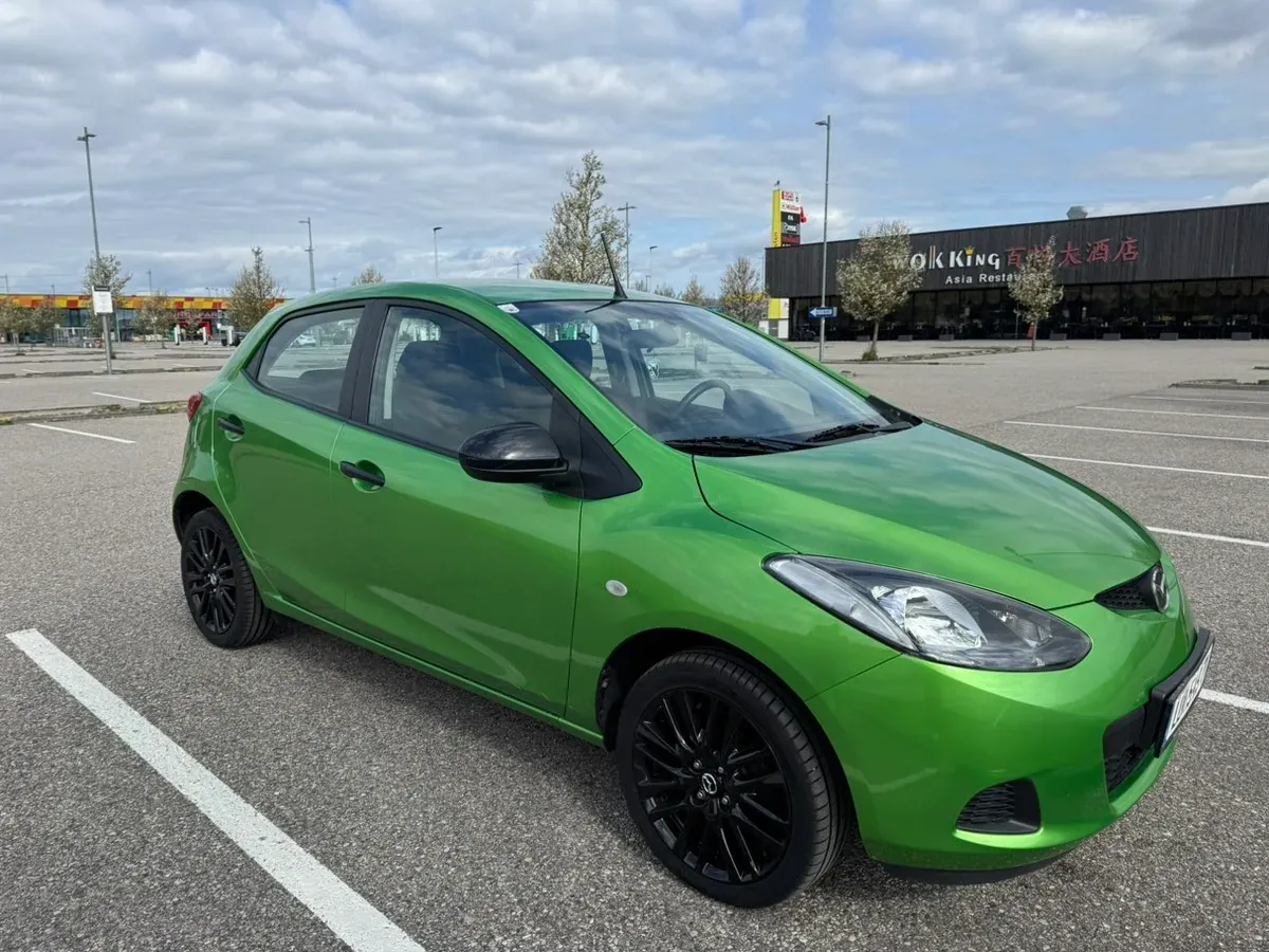 Mazda Mazda2