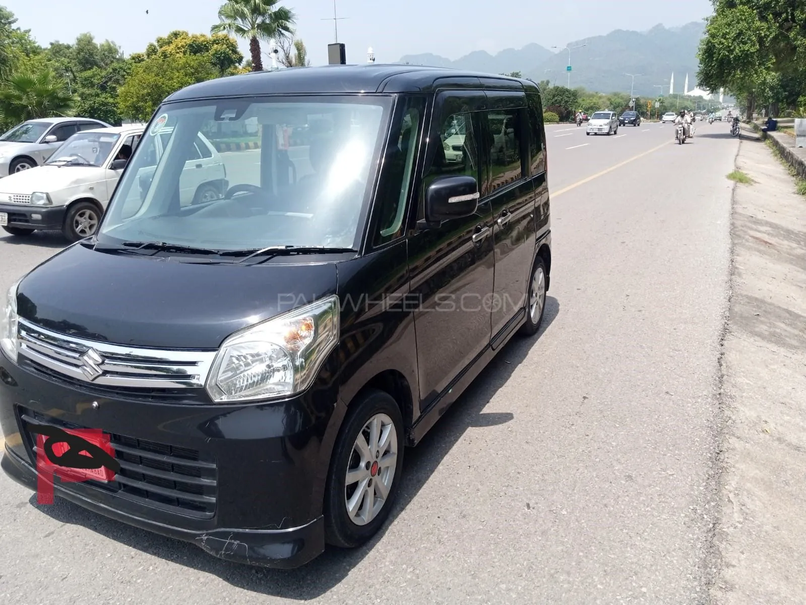 Suzuki Spacia