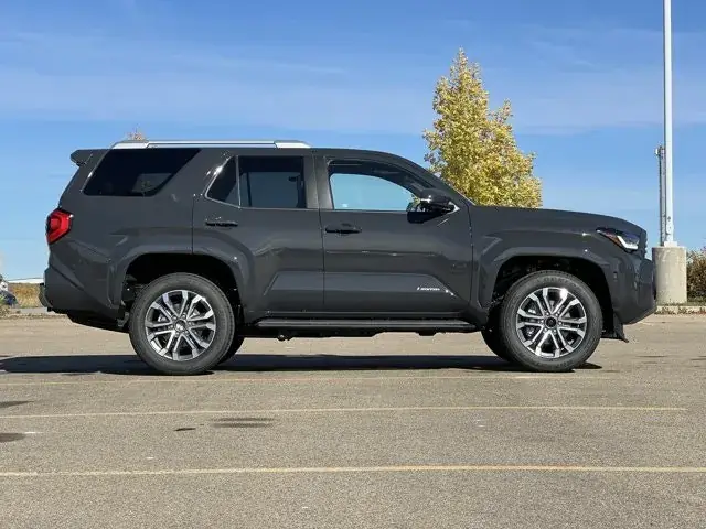 Toyota 4Runner 2026 photo 4