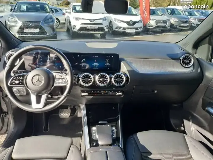 Mercedes-Benz B-Class 2022 photo 2