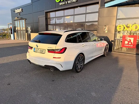 BMW 330E 2021 photo 4