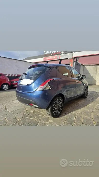 Lancia Ypsilon 2022 photo 2