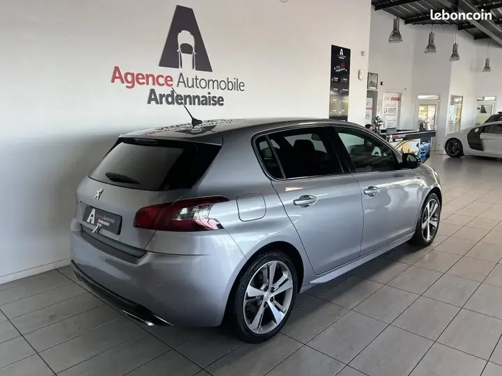 Peugeot 308 2020 photo 3