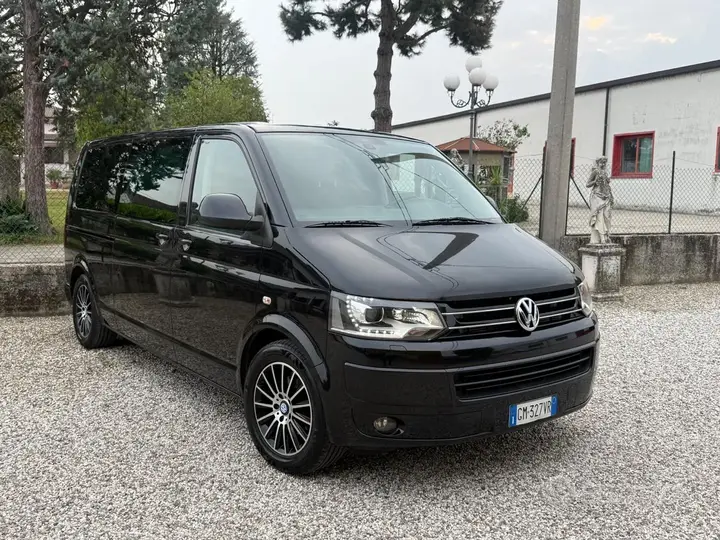 Volkswagen Multivan 2011 photo 4