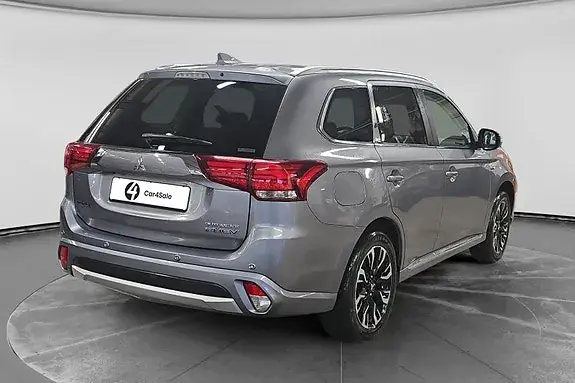 Mitsubishi Outlander 2017 photo 5