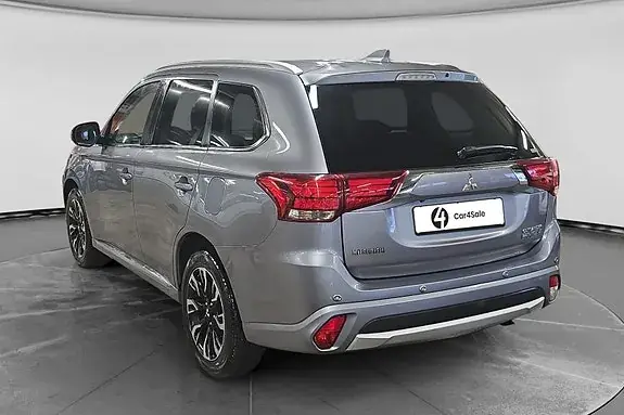 Mitsubishi Outlander 2017 photo 3