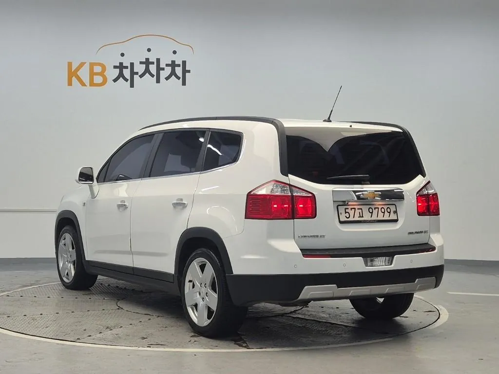 Chevrolet Orlando 2013 photo 2