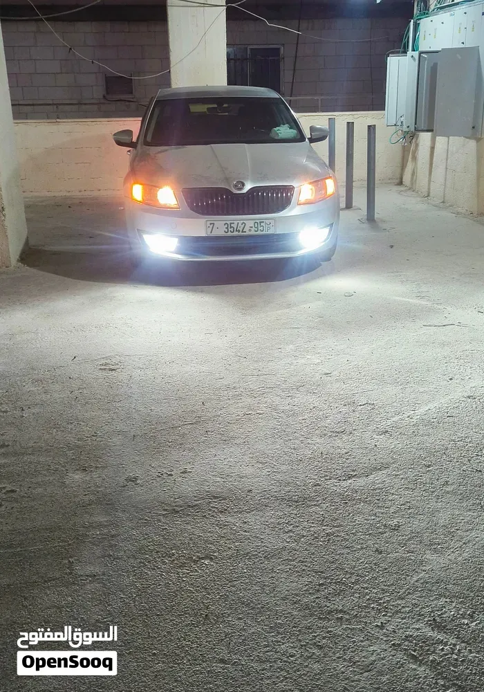 Skoda Octavia 2013 photo 3
