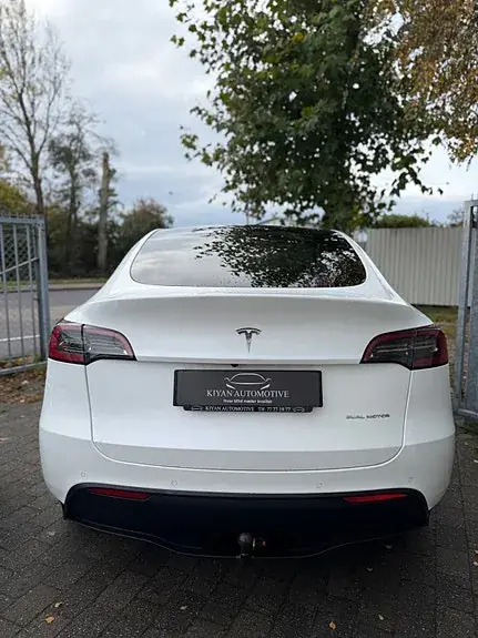 Tesla Model Y 2022 photo 5