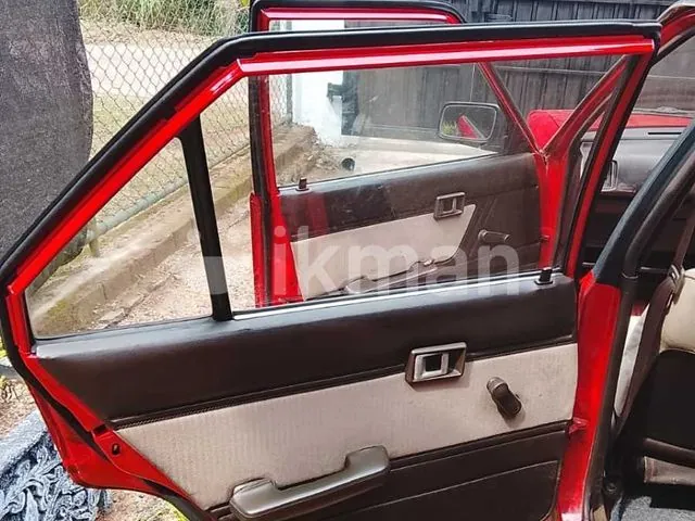 Toyota Carina 1986 photo 5