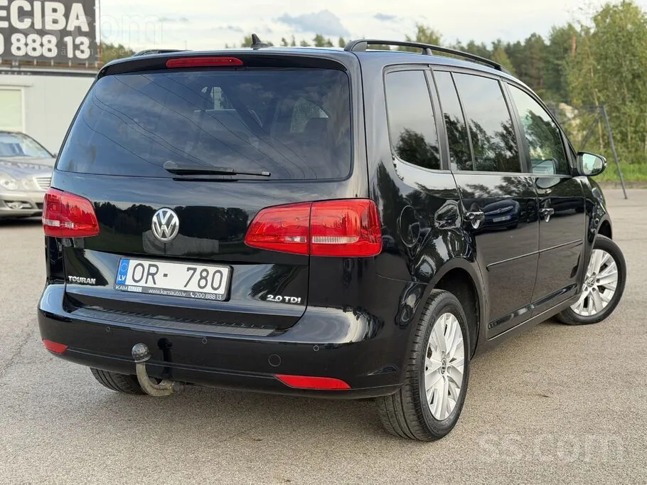 Volkswagen Touran 2010 photo 4