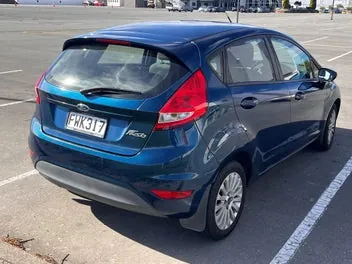 Ford Fiesta 2011 photo 4