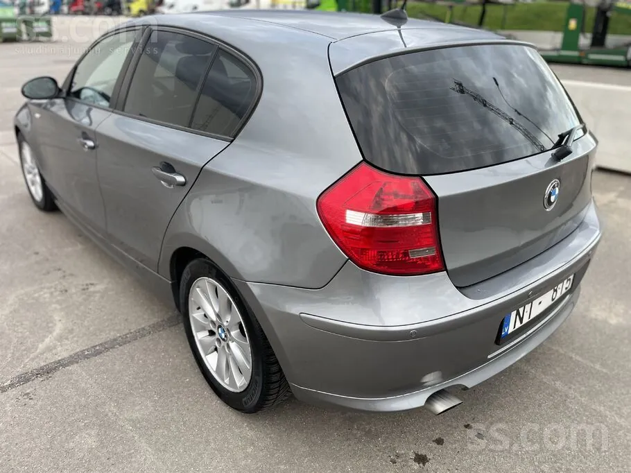 BMW 116D 2010 photo 3