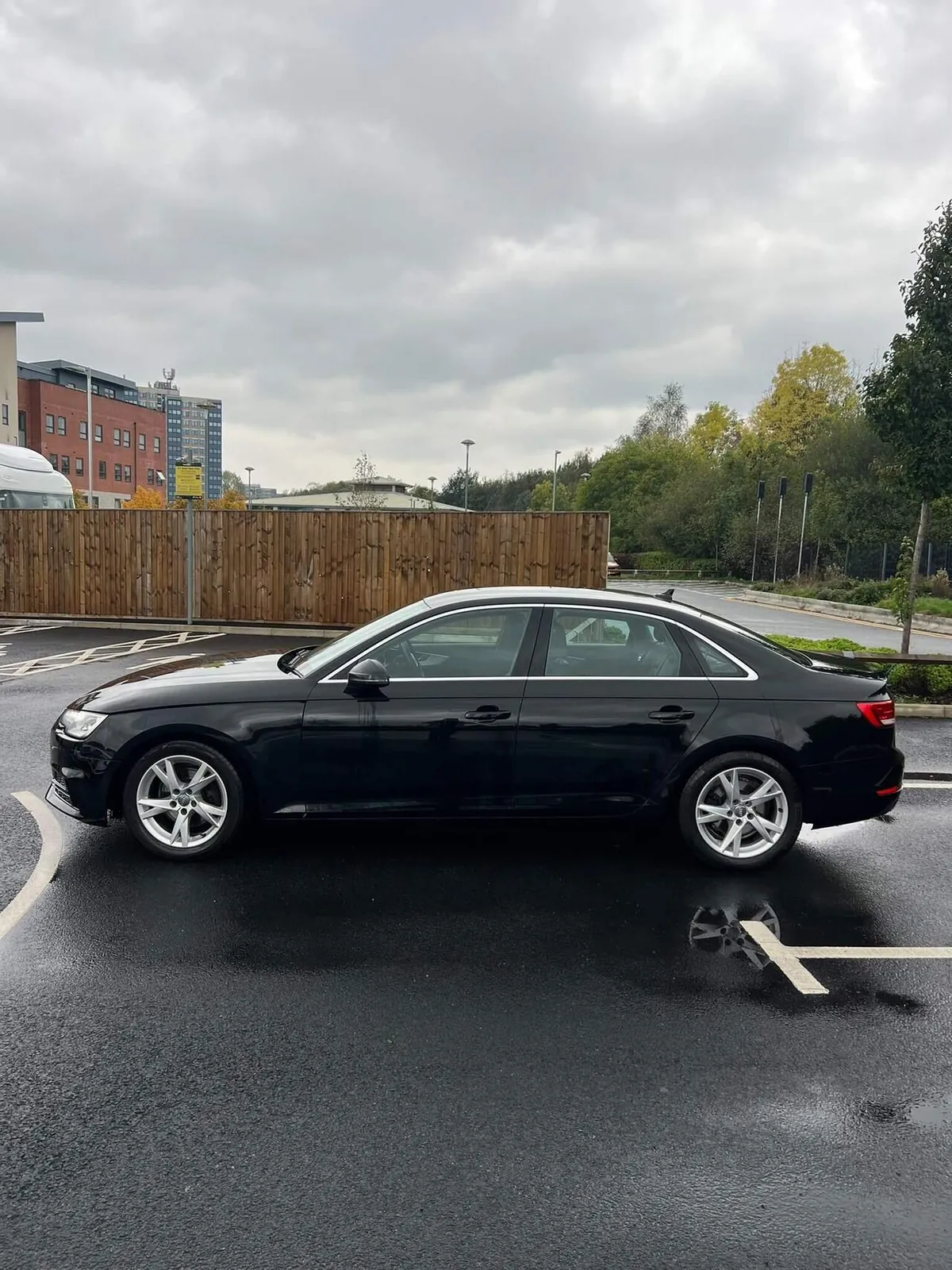 Audi A4 2018 photo 3