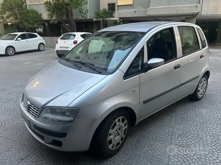 Fiat Idea 2011 photo 5