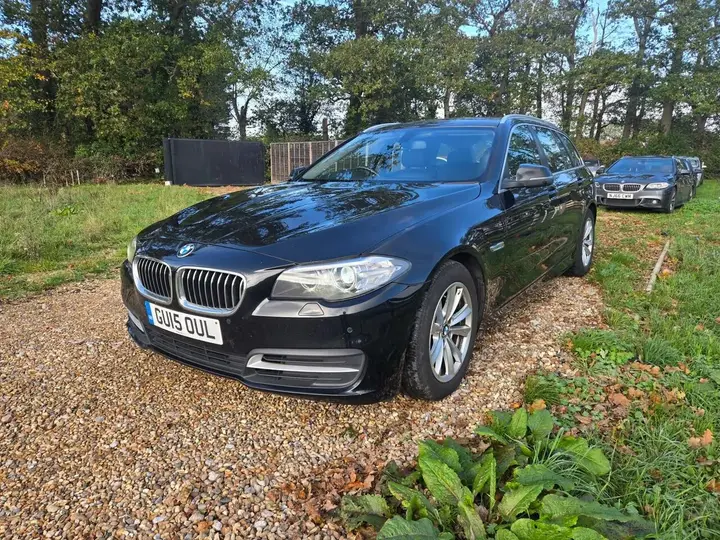 BMW 5 Series 2015 photo 2