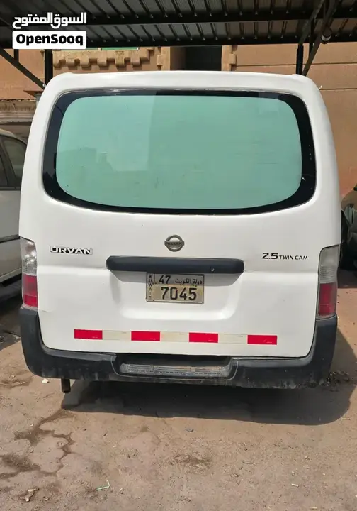 Nissan Urvan 2009 photo 4