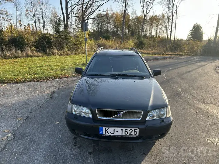 Volvo V40 2003 photo 4