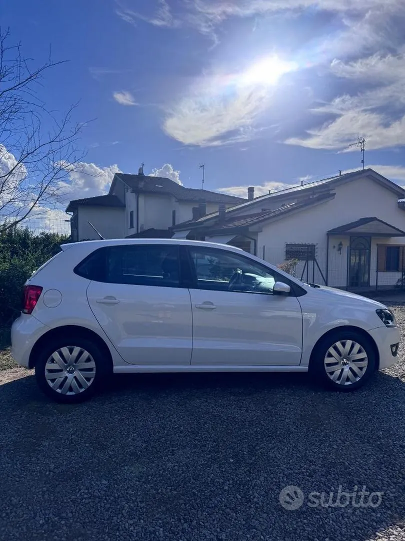 Volkswagen Polo 2014 photo 4