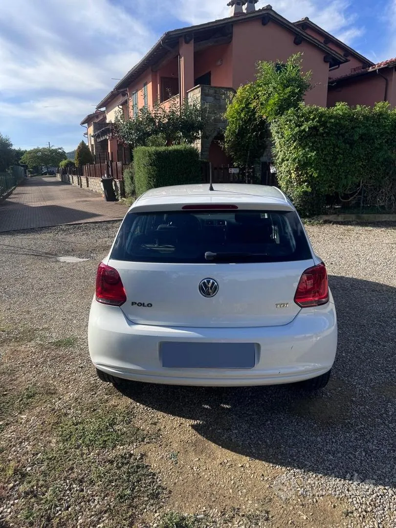 Volkswagen Polo 2014 photo 2