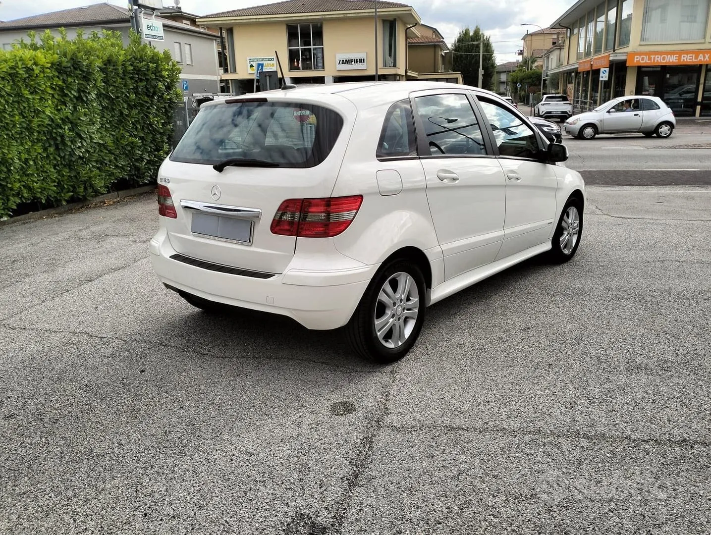 Mercedes-Benz B-Class 2010 photo 4