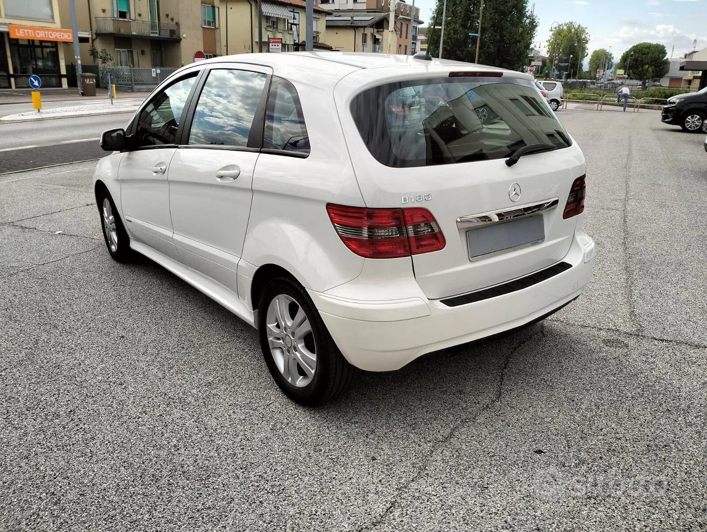 Mercedes-Benz B-Class 2010 photo 5