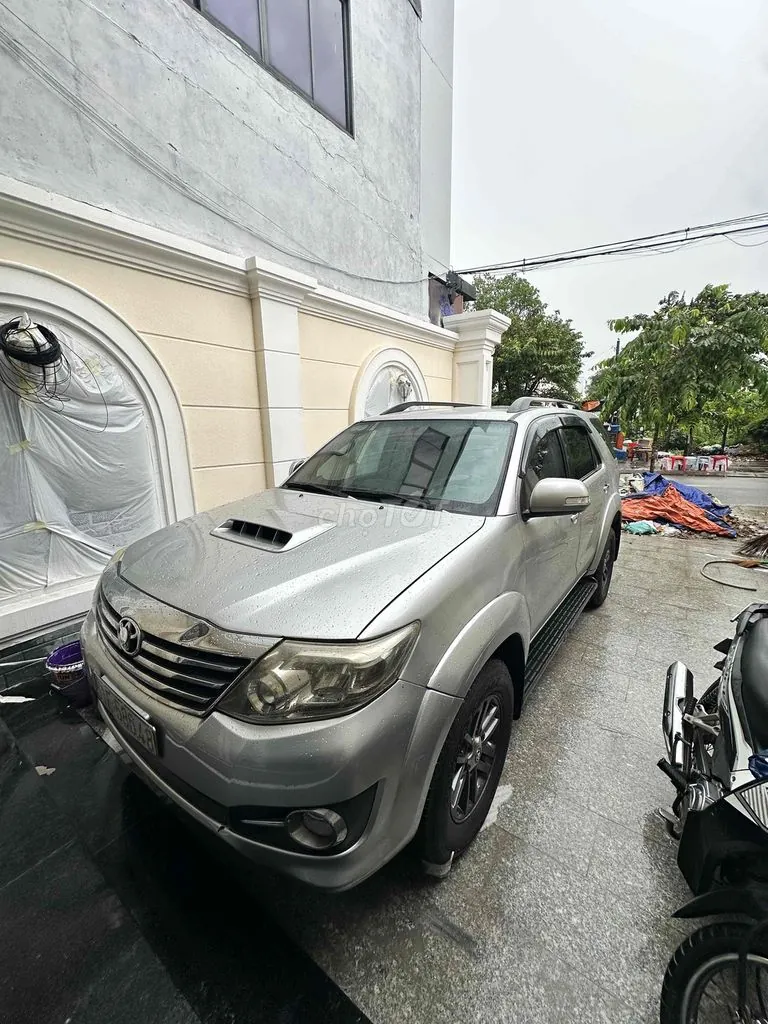 Toyota Fortuner 2015 photo 2