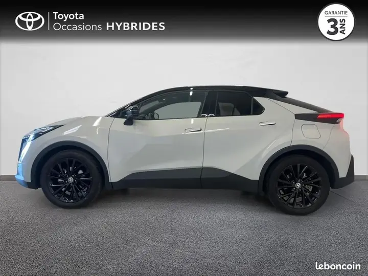Toyota C-Hr 2025 photo 3