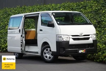 Toyota Hiace 2020 photo 2