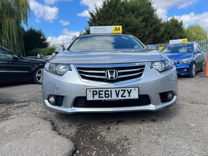 Honda Accord 2011 photo 2