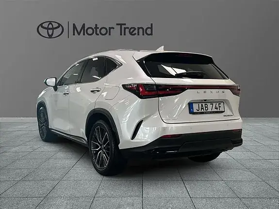 Lexus Nx450H+ 2022 photo 3