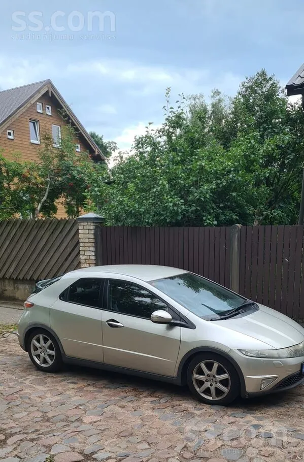 Honda Civic 2008 photo 2