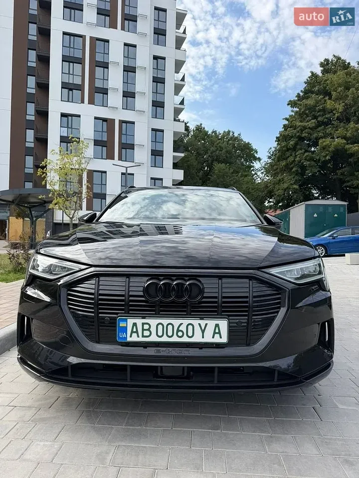 Audi E-Tron 2019 photo 2