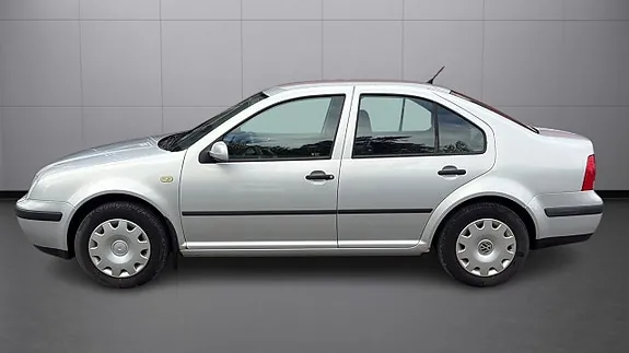 Volkswagen Bora 2000 photo 3
