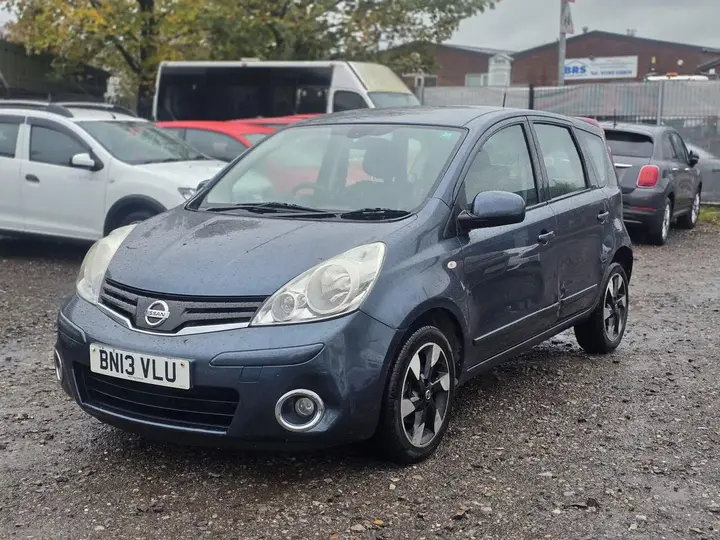 Nissan Note 2013 photo 3