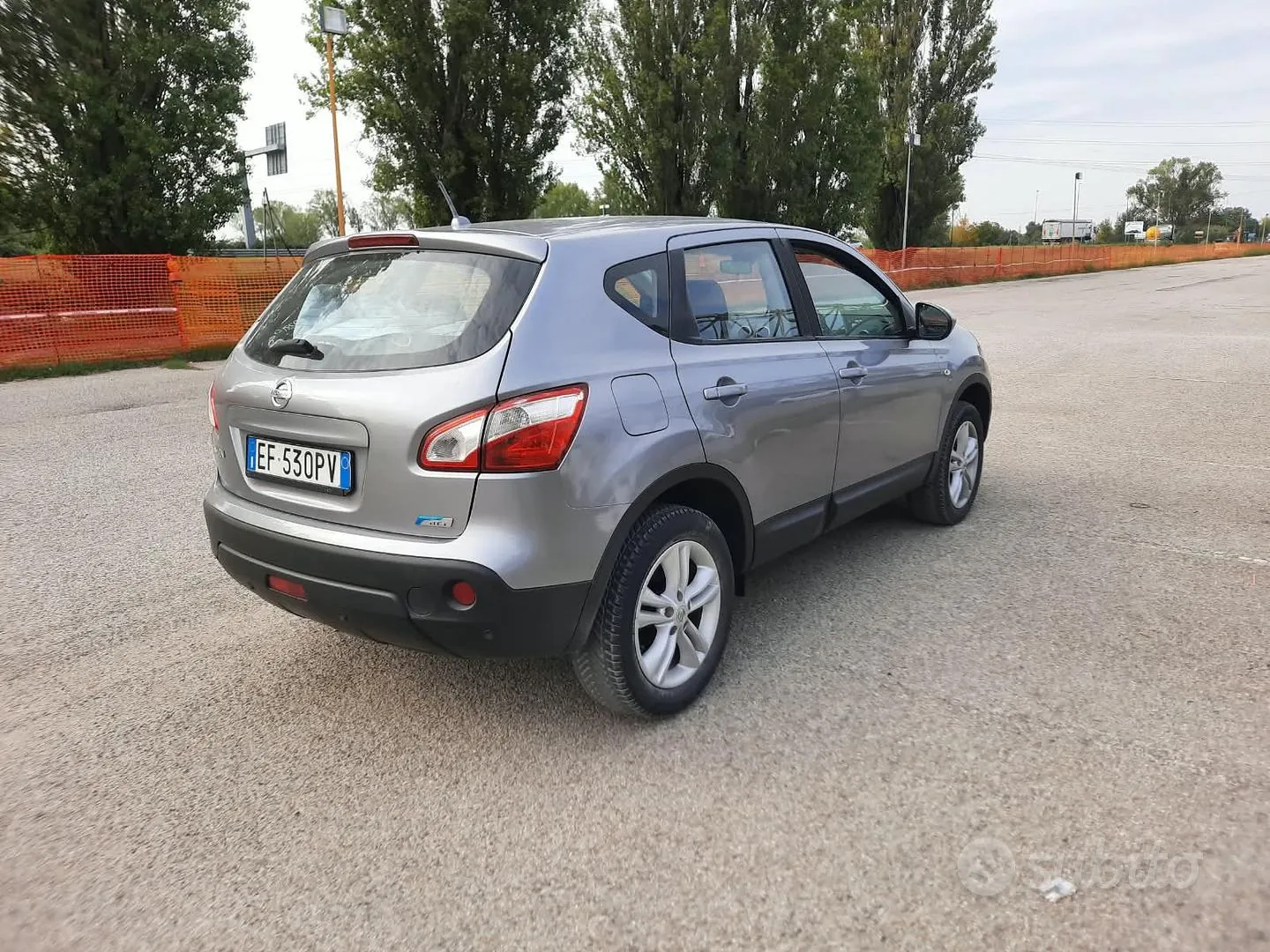 Nissan Qashqai 2011 photo 4