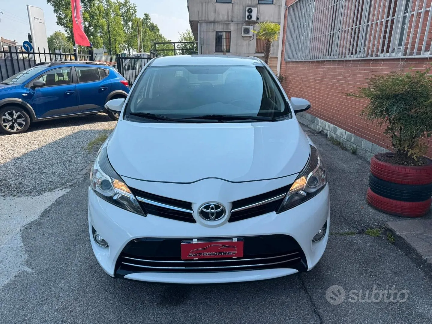 Toyota Verso 2014 photo 2