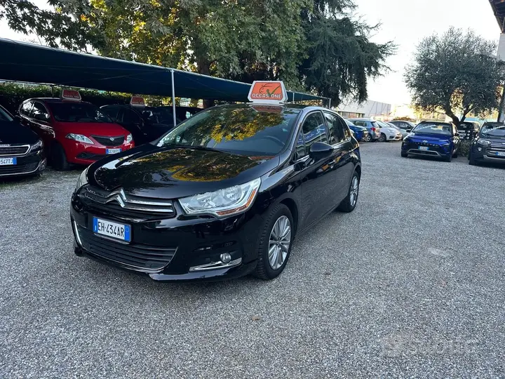 Citroen C4 2011 photo 2