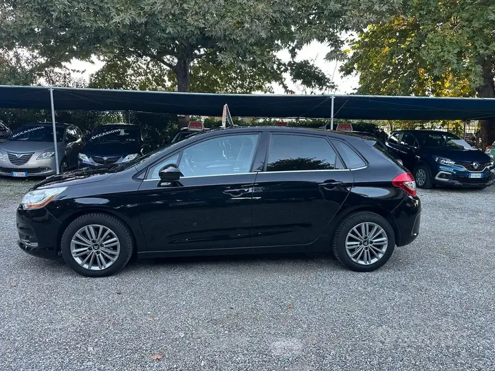 Citroen C4 2011 photo 4