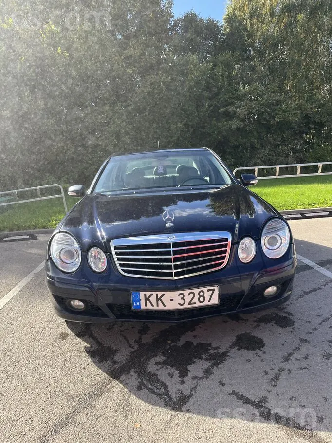 Mercedes-Benz E200 2006 photo 2