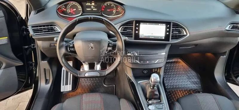 Peugeot 308 2017 photo 2