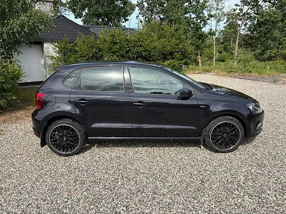 Volkswagen Polo 2015 photo 3