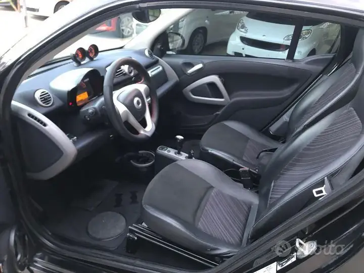Smart Fortwo 2011 photo 5