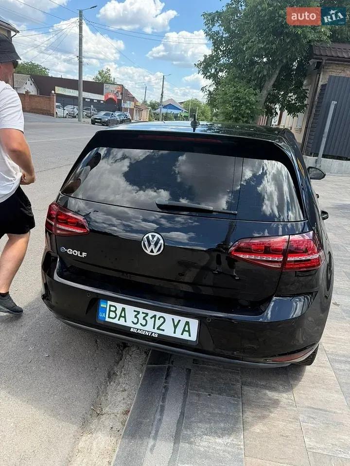Volkswagen E-Golf 2014 photo 4