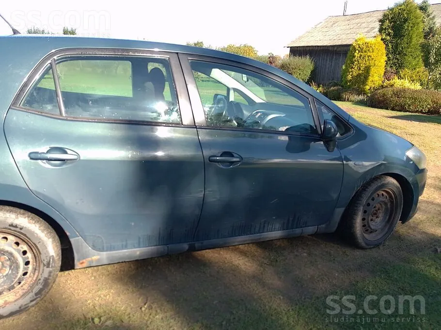 Toyota Auris 2007 photo 3