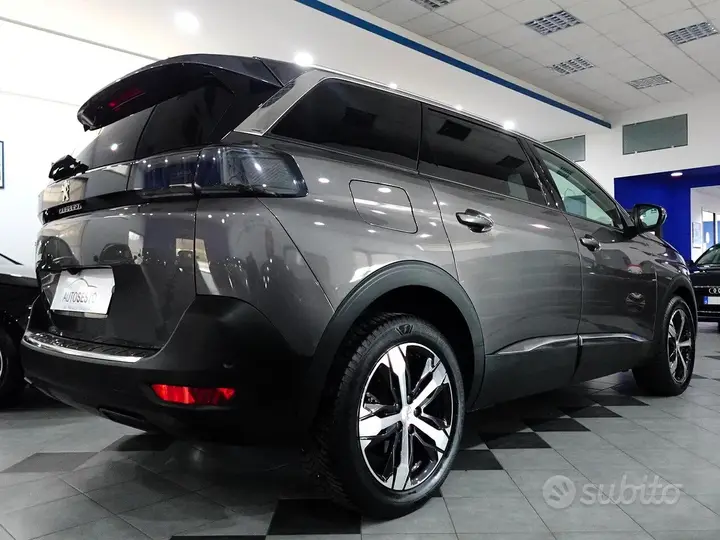 Peugeot 5008 2021 photo 4
